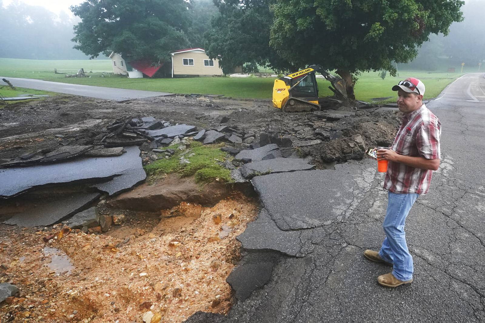 Tennessee flooding At least 22 dead, dozens missing after record
