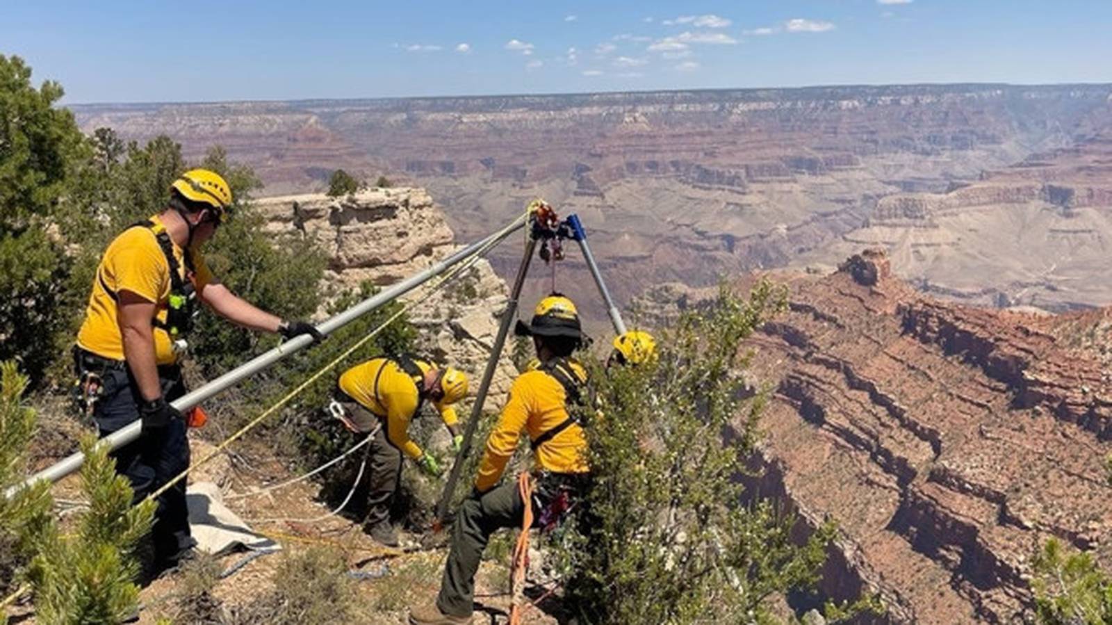 Twentyyearold man falls 400 feet to his death from rim of Grand