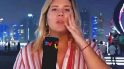 VIDEO: World Cup reporter has wallet stolen while reporting on live TV