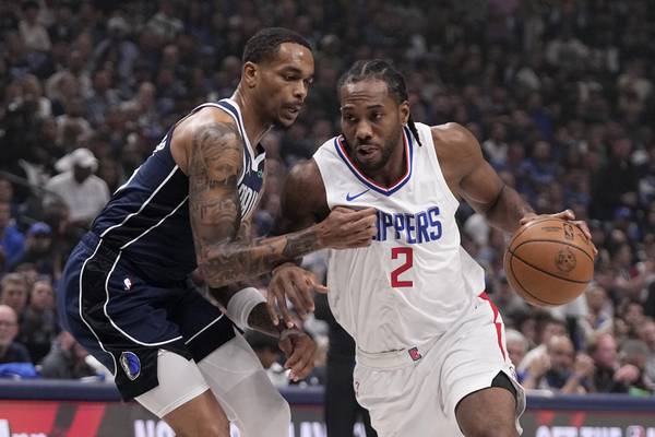 NBA Playoffs: Kawhi Leonard looks far from 100% in Clippers' chippy loss to Mavericks