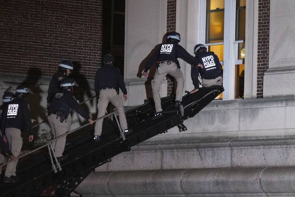 Police clear pro-Palestinian protesters from Columbia University while clashes break out at UCLA