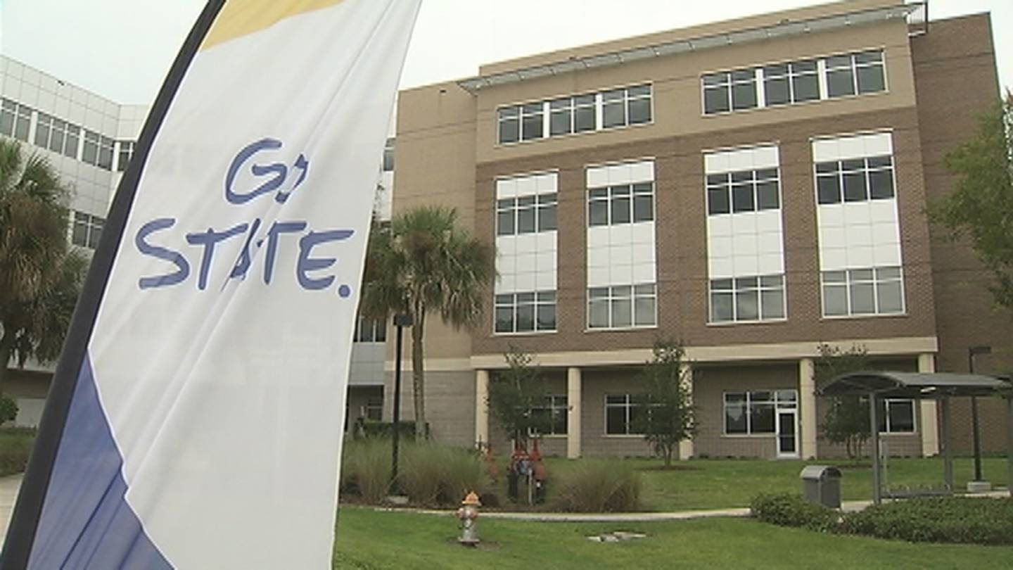 More than 500 students still waiting for financial aid from Seminole