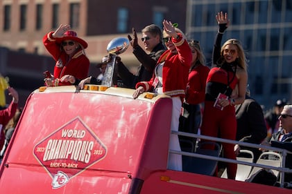 Chiefs parade