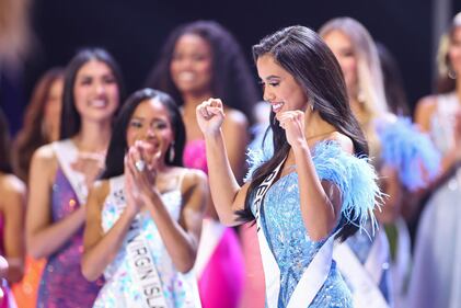 SAN SALVADOR, EL SALVADOR - NOVEMBER 18: Miss Peru Camila Escribens celebrates during the 72nd Miss Universe Competition at Gimnasio Nacional José Adolfo Pineda on November 18, 2023 in San Salvador, El Salvador. (Photo by Hector Vivas/Getty Images)