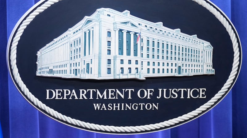 Justice Department asks appeals court to block judge's contempt inquiry in mass deportation case