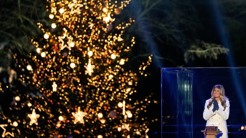 Melania Trump lights the National Christmas Tree after president counts down