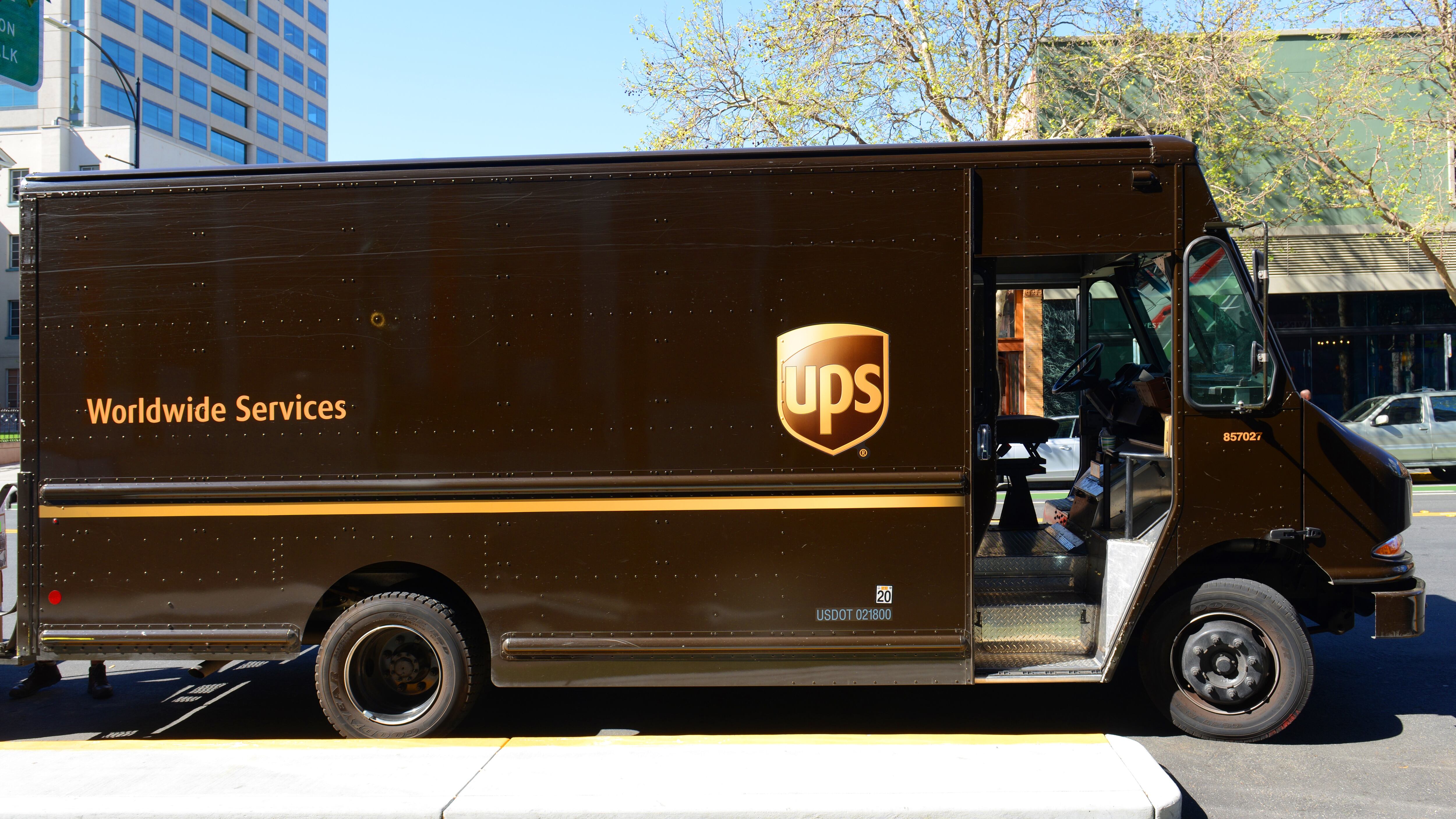 UPS to cut 30K jobs