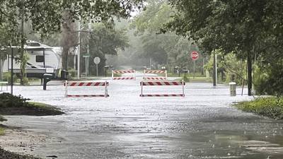 Wind, rain but no name as tropical disturbance approaches Carolinas coast